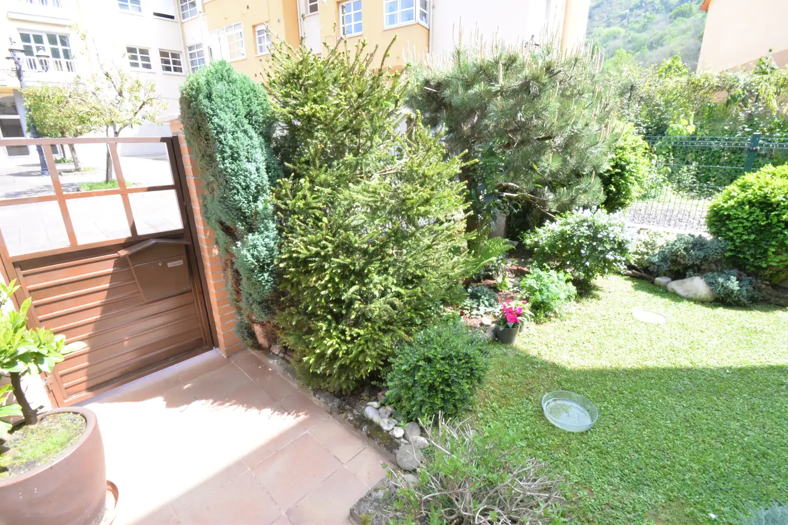 Jardín de Casa adosada en venta en Morcín con Calefacción, Jardín privado y Terraza