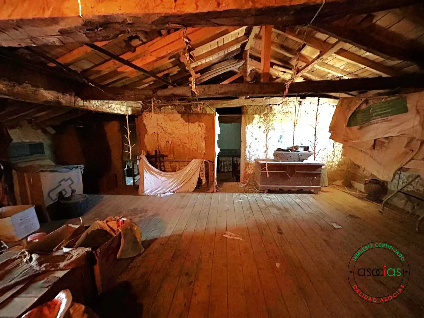 Detached homes for sale in Sahagún  with Heating, Private garden and Storage room