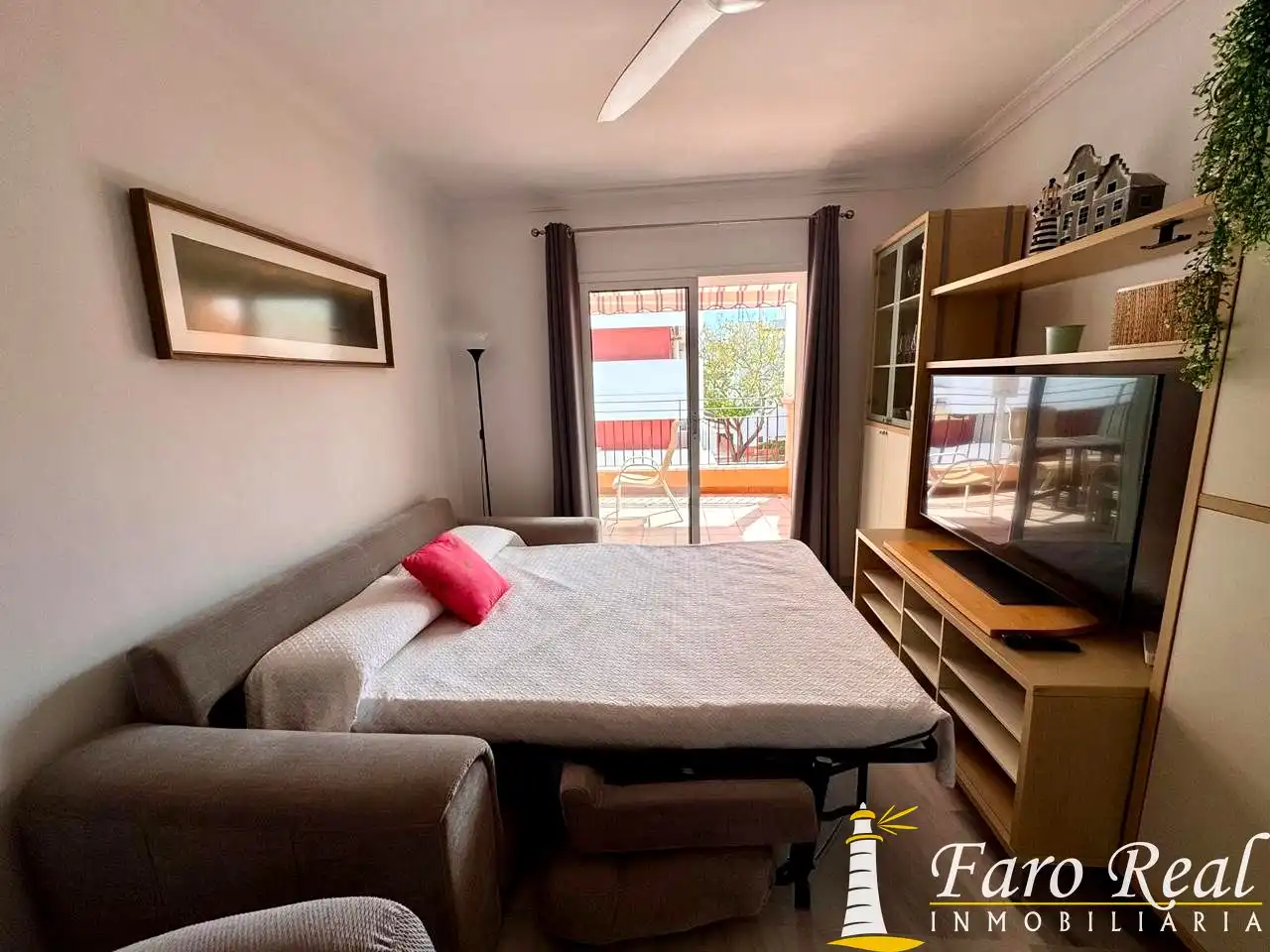 Dormitori de Àtic de lloguer en Sanlúcar de Barrameda amb Aire condicionat, Terrassa i Moblat