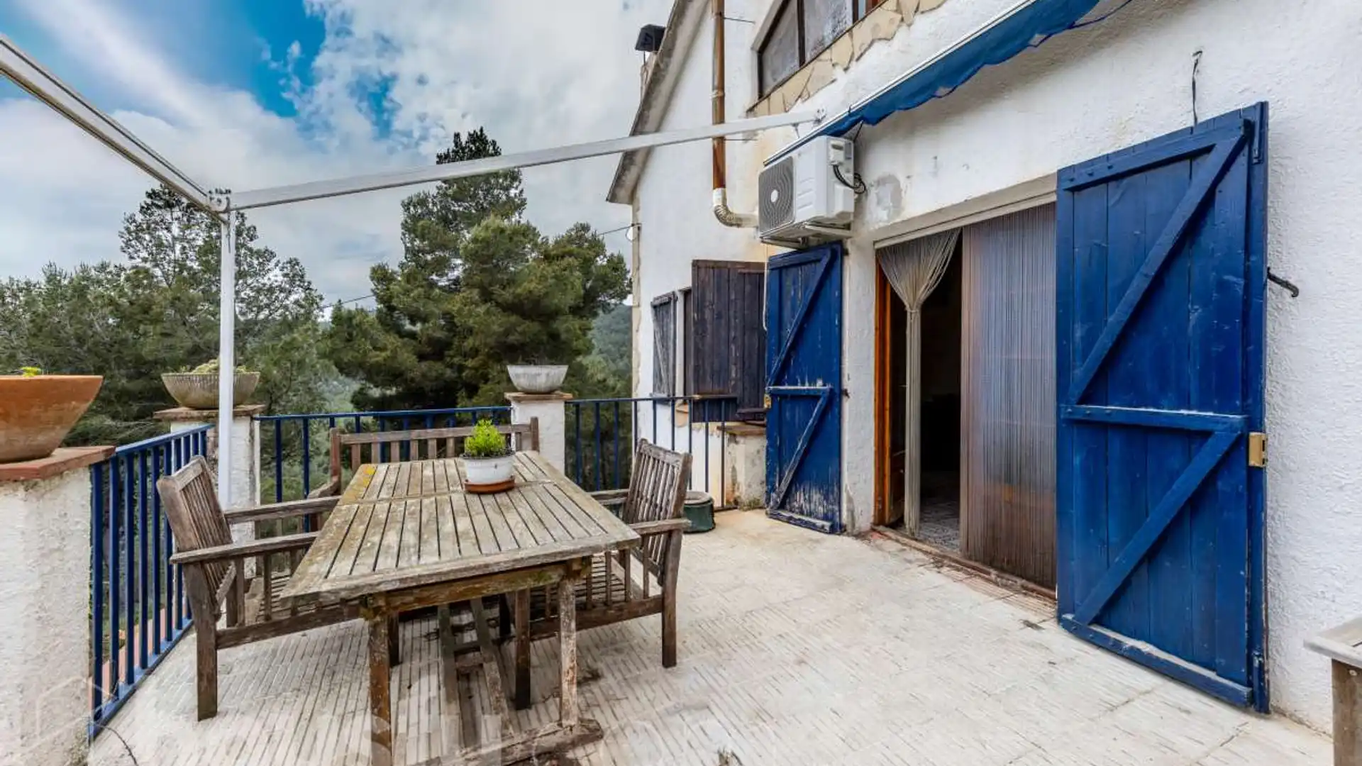 Terraza de Casa o chalet en venta en Torrelles de Foix con Aire acondicionado, Calefacción y Jardín privado
