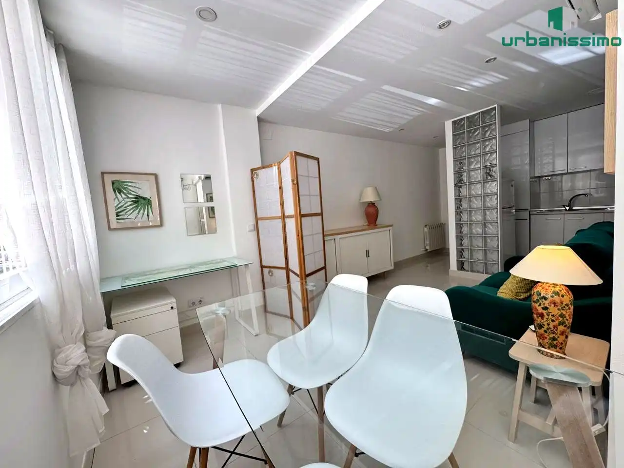 Living room of Apartments for rent in Madrid  with Air Conditioner, Heating and Furnished