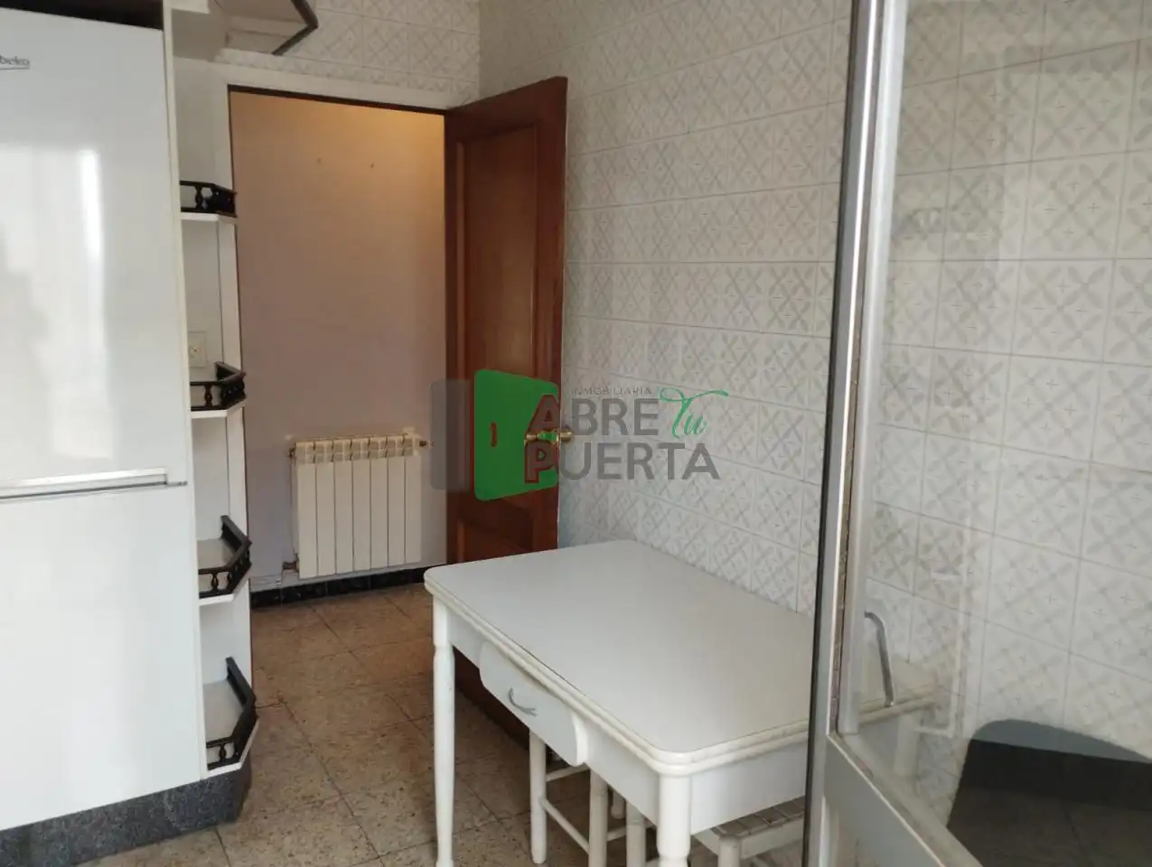 Cocina de Piso en venta en San Miguel de la Ribera con Calefacción, Trastero y Amueblado