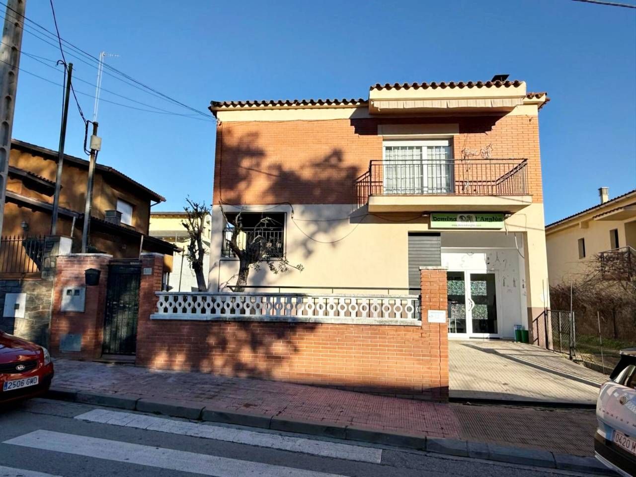 Exterior view of House or chalet for sale in Terrassa  with Air Conditioner, Heating and Private garden
