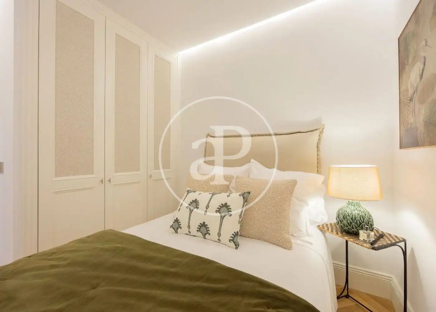 Bedroom of Flat for sale in Madrid  with Air Conditioner, Heating and Storage room