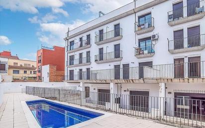 Swimming pool of Flat for sale in Torredembarra