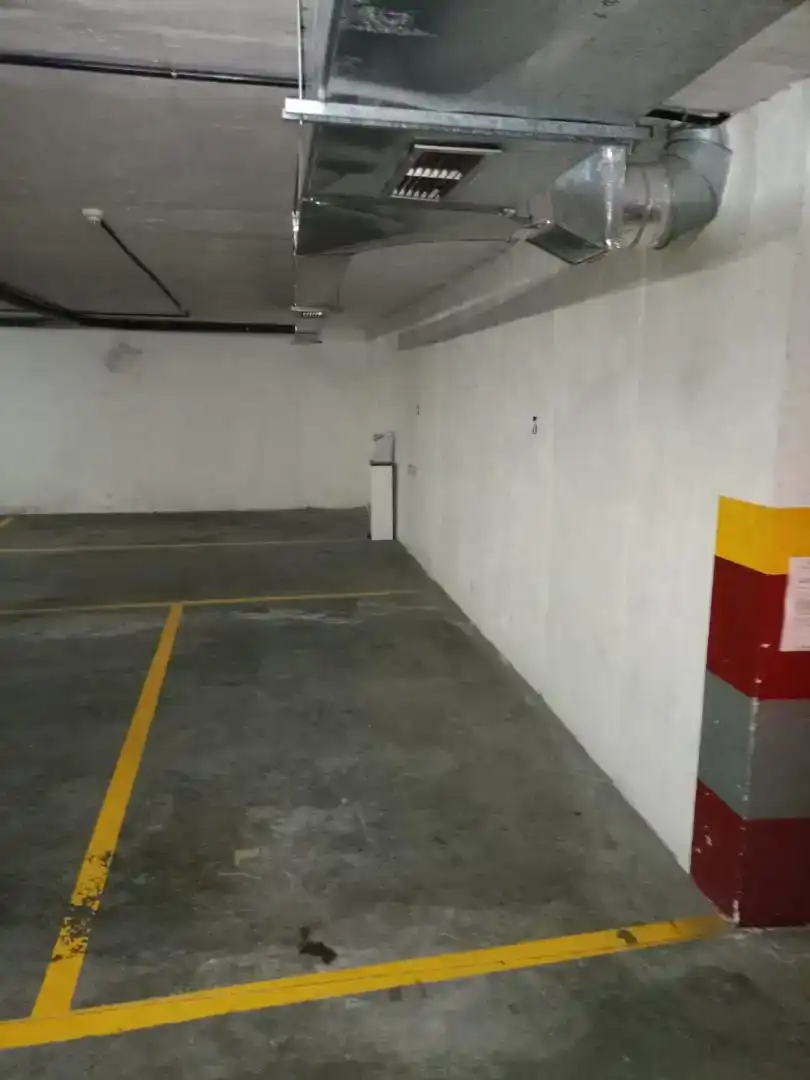 Parkplatz von Garage zum Verkauf in Arucas