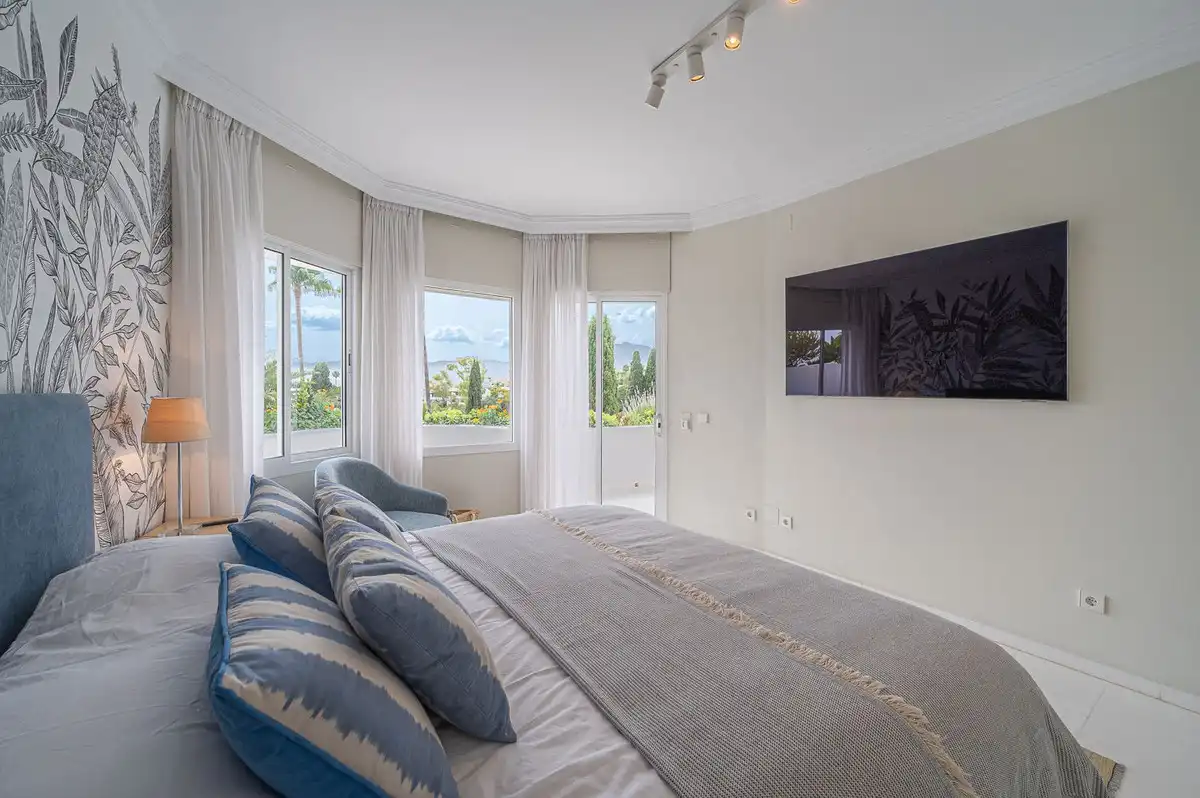 Bedroom of Flat for sale in Marbella  with Air Conditioner, Terrace and Storage room