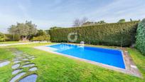Jardí de Casa o xalet en venda en  Madrid Capital amb Piscina