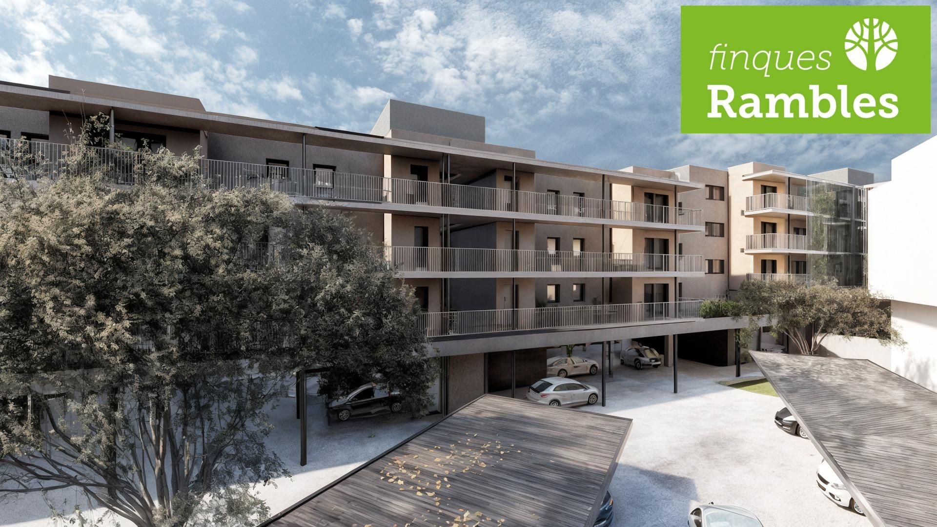 Vista exterior de Pis en venda en Igualada amb Parquet i Terrassa