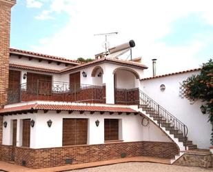 Exterior view of Single-family semi-detached for sale in Llanos del Caudillo  with Terrace and Balcony