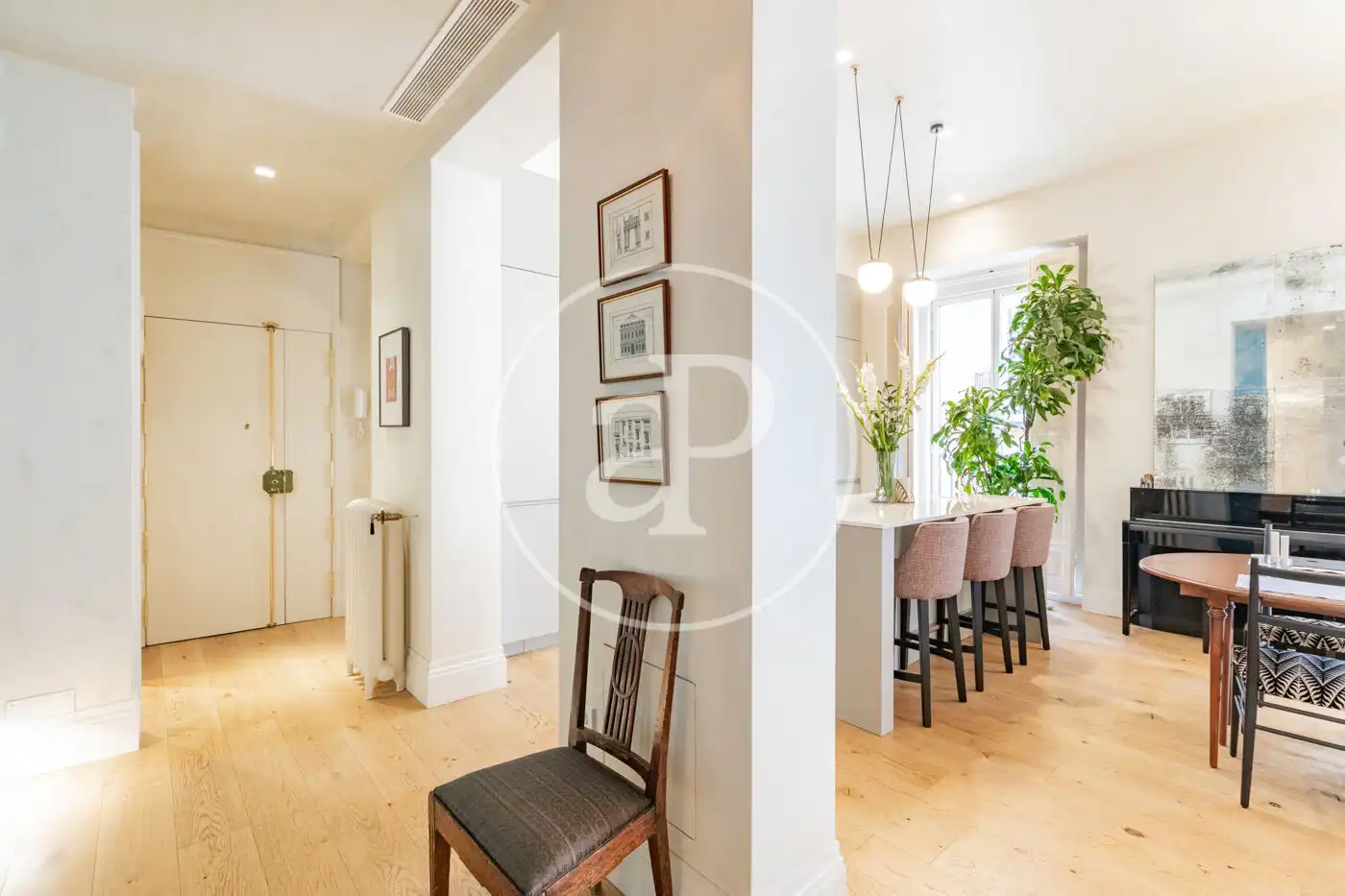 Comedor de Piso en venta en Madrid con Calefacción y Amueblado