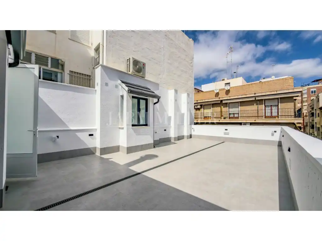 Exterior view of Attic for sale in Elche / Elx  with Air Conditioner, Heating and Terrace