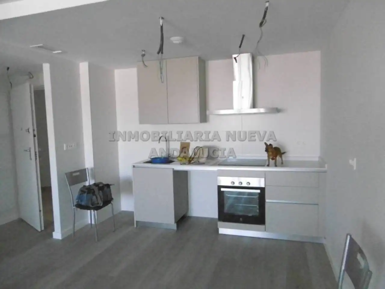 Küche von Wohnung zur Miete in Almería mit Parkett, Terrasse und Abstellraum