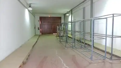 Nau industrial de lloguer en Zaragoza