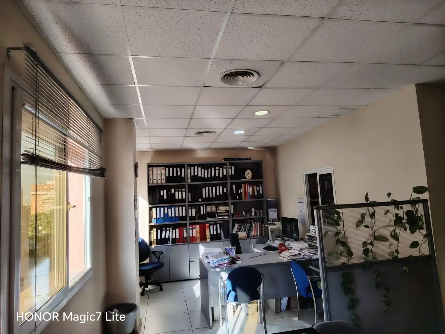 Oficina de lloguer en Sevilla amb Aire condicionat i Calefacció