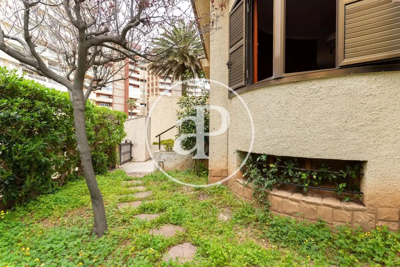 Jardí de Casa o xalet en venda en Sueca amb Aire condicionat, Calefacció i Jardí privat
