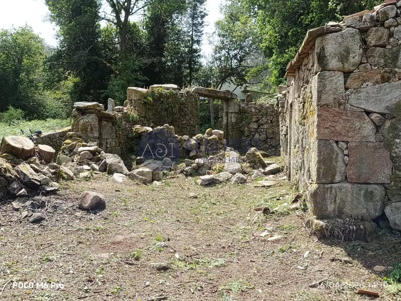 Finca rústica en venta en Gondomar con Calefacción y Jardín privado