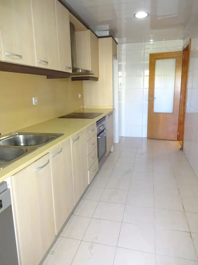 Cocina de Piso en venta en Mataró con Aire acondicionado, Calefacción y Piscina comunitaria