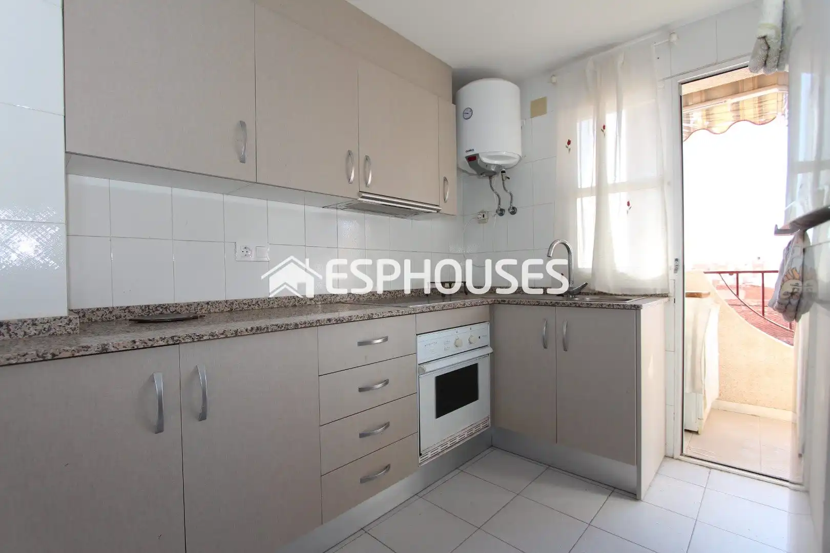Apartamento con balcón en venta en Pueblo, imagen 8