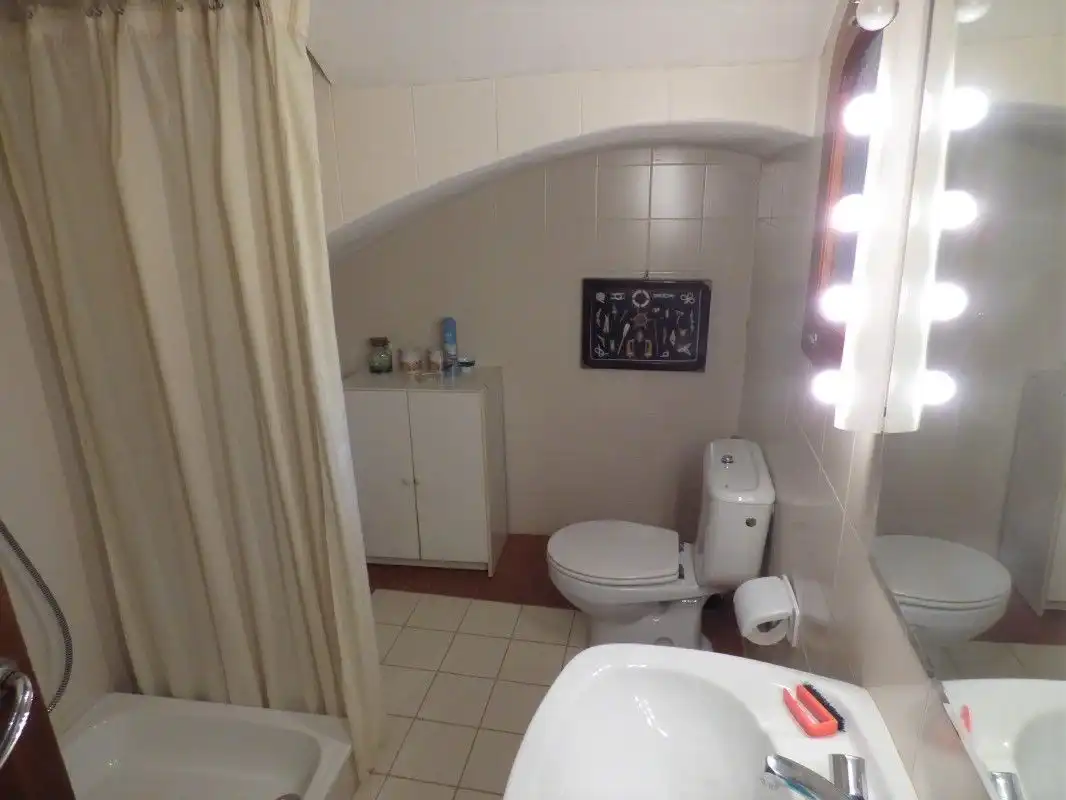 Badezimmer von Country house zum Verkauf in Sella mit Privatgarten, Terrasse und Abstellraum