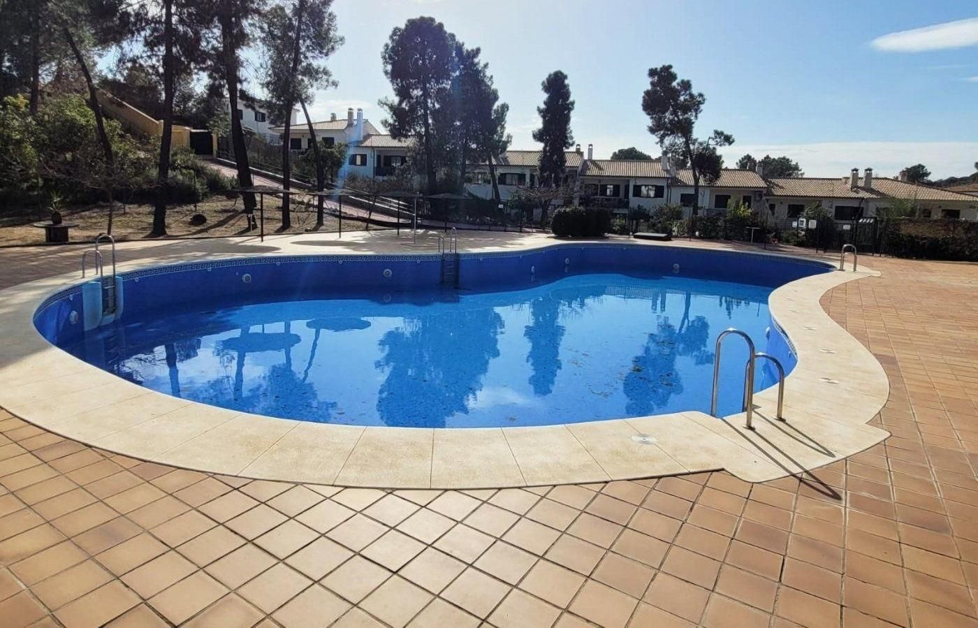 Swimming pool of Single-family semi-detached for sale in  Córdoba Capital  with Air Conditioner, Heating and Terrace