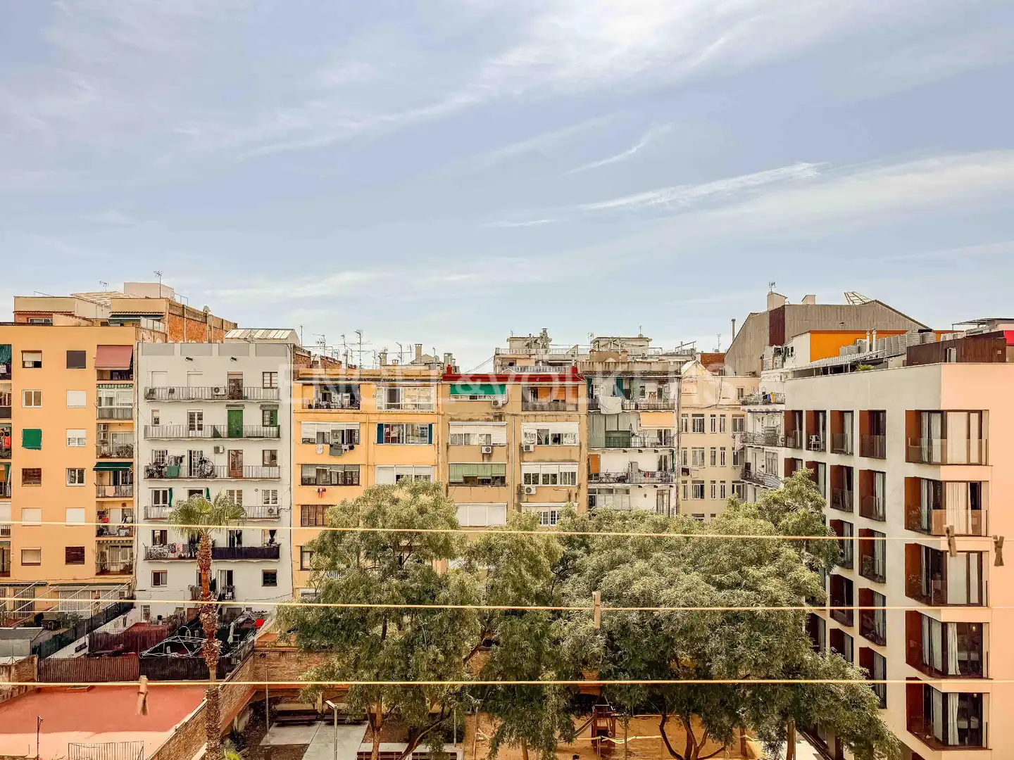 Vista exterior de Pis de lloguer en Barcelona amb Aire condicionat, Calefacció i Moblat