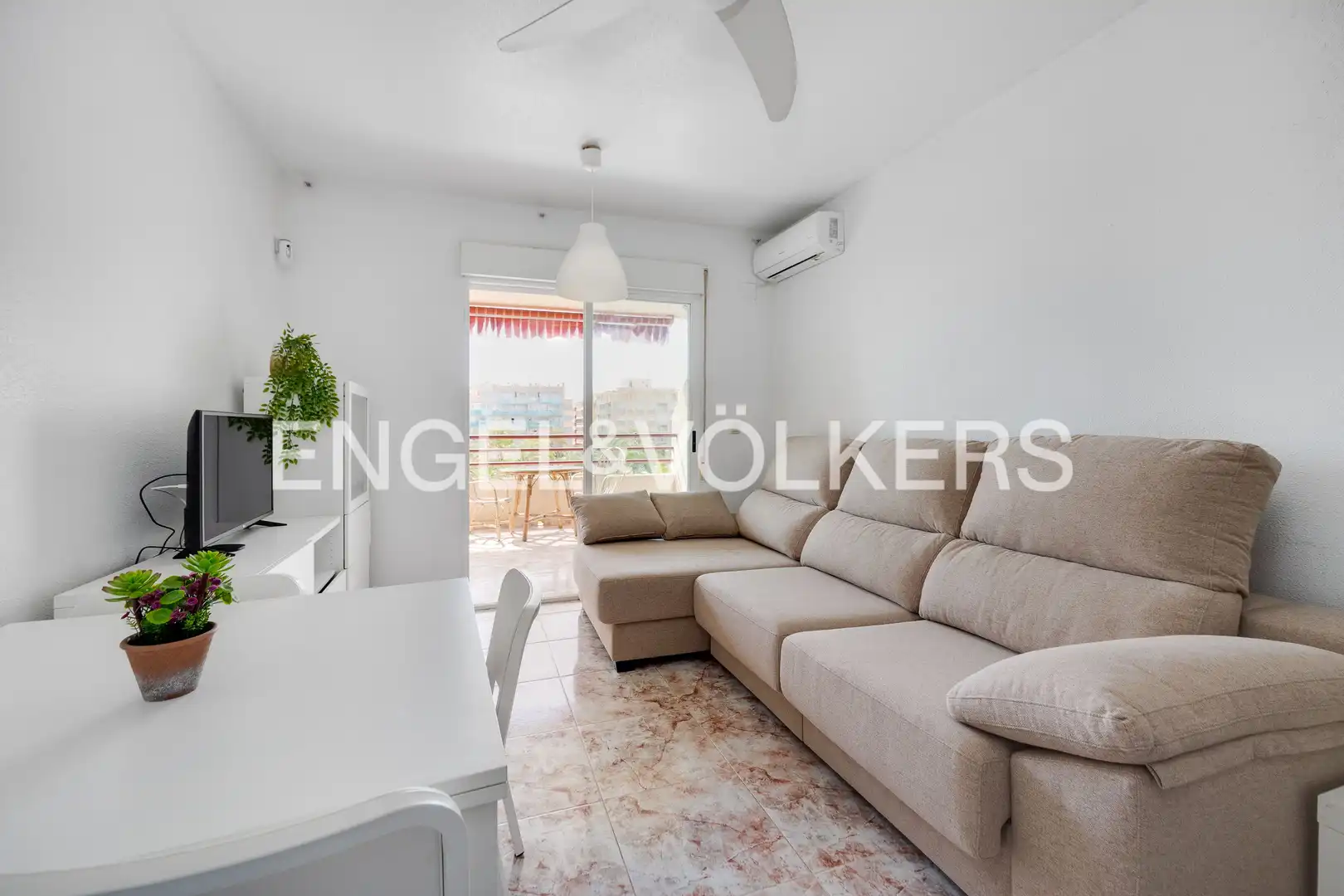 Terrasse von Wohnung zum Verkauf in Torrevieja mit Klimaanlage, Heizung und Terrasse