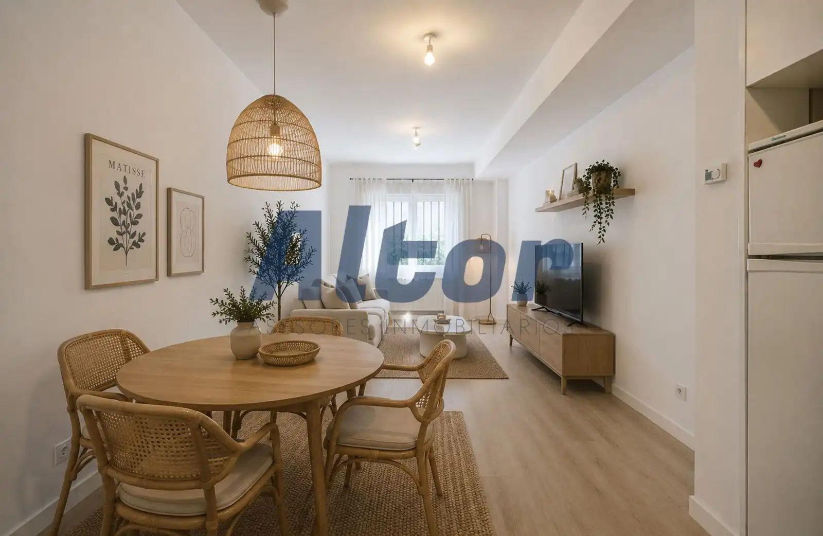 Living room of Flat for sale in Madrid  with Air Conditioner, Heating and Storage room