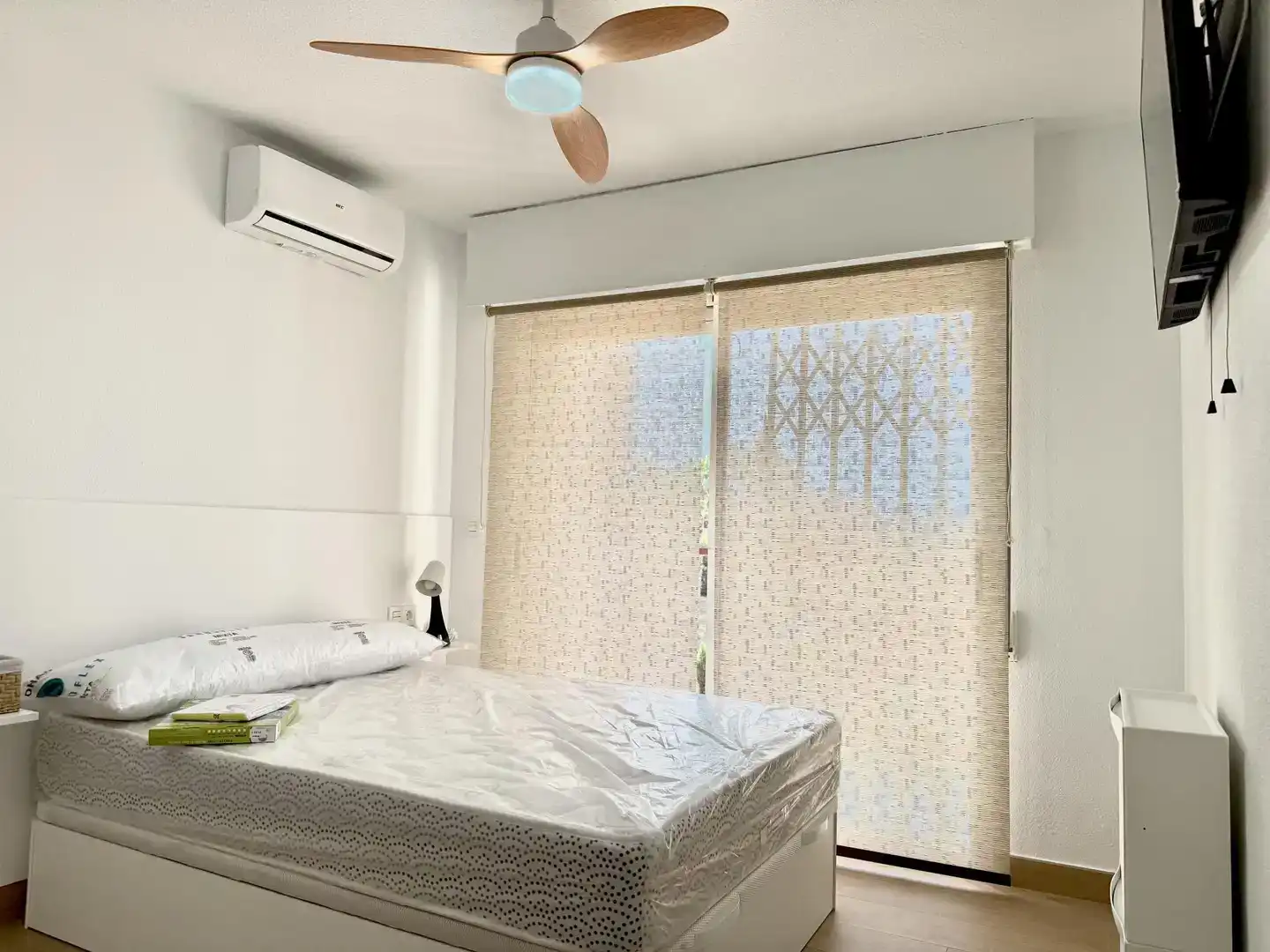 Schlafzimmer von Wohnung zur Miete in Cartagena mit Klimaanlage, Parkett und Abstellraum