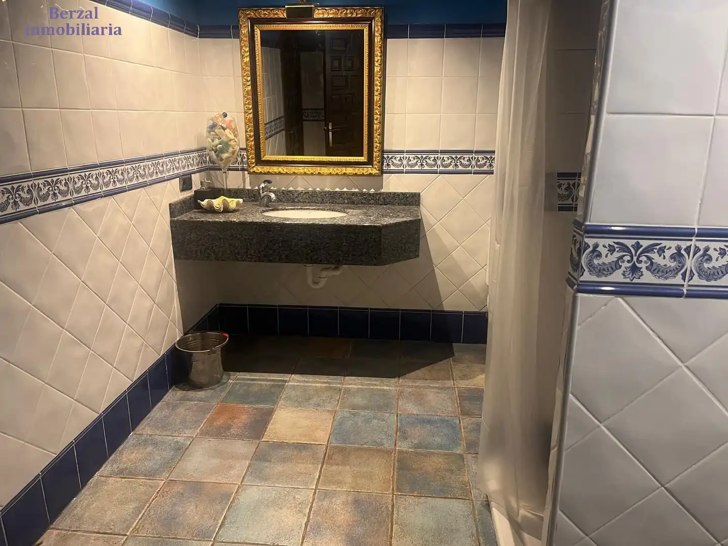 Detached house with garden for sale in Calle de Valle del Oja, imagen 72