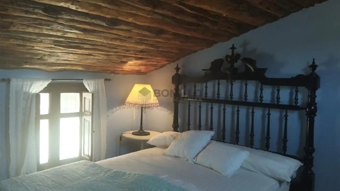 Habitación de Finca rústica de alquiler en Albarracín con Calefacción, Amueblado y Balcón