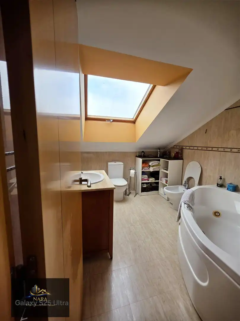 Bathroom of Houses for sale in Meruelo  with Air Conditioner, Private garden and Terrace
