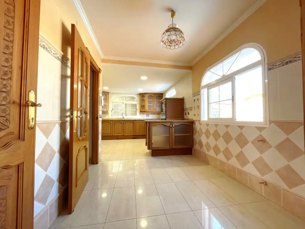 Haus oder Chalet zur Miete in Carrer Vicent Fuentes, Heliópolis
