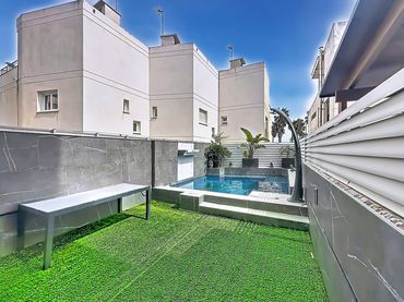 Terraced house with balcony for sale in Daimús