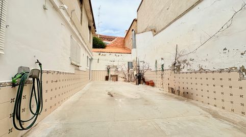 OPORTUNIDAD ÚNICA EN BENAGUACIL – Bajo vivienda con amplia terraza corral