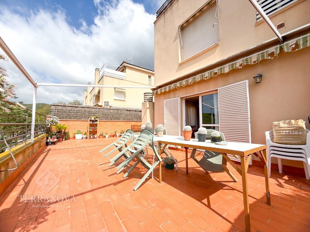 Terrace of Planta baja for sale in Castelldefels