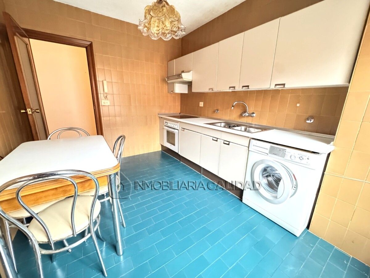 Kitchen of Flat for sale in Burgos Capital  with Heating and Terrace