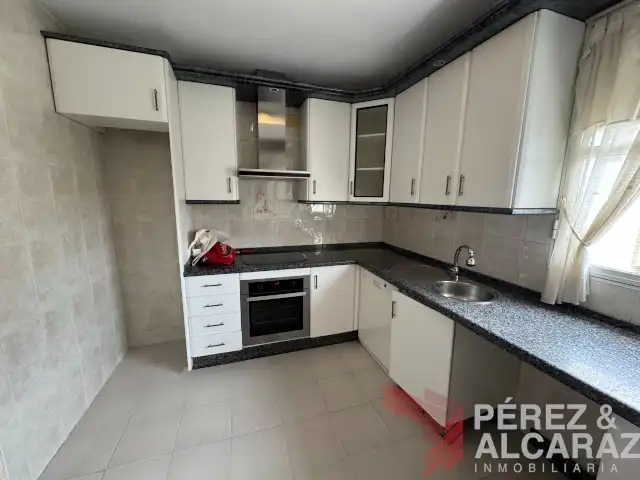Kitchen of Flat for sale in Palma del Río  with Terrace, Storage room and Balcony