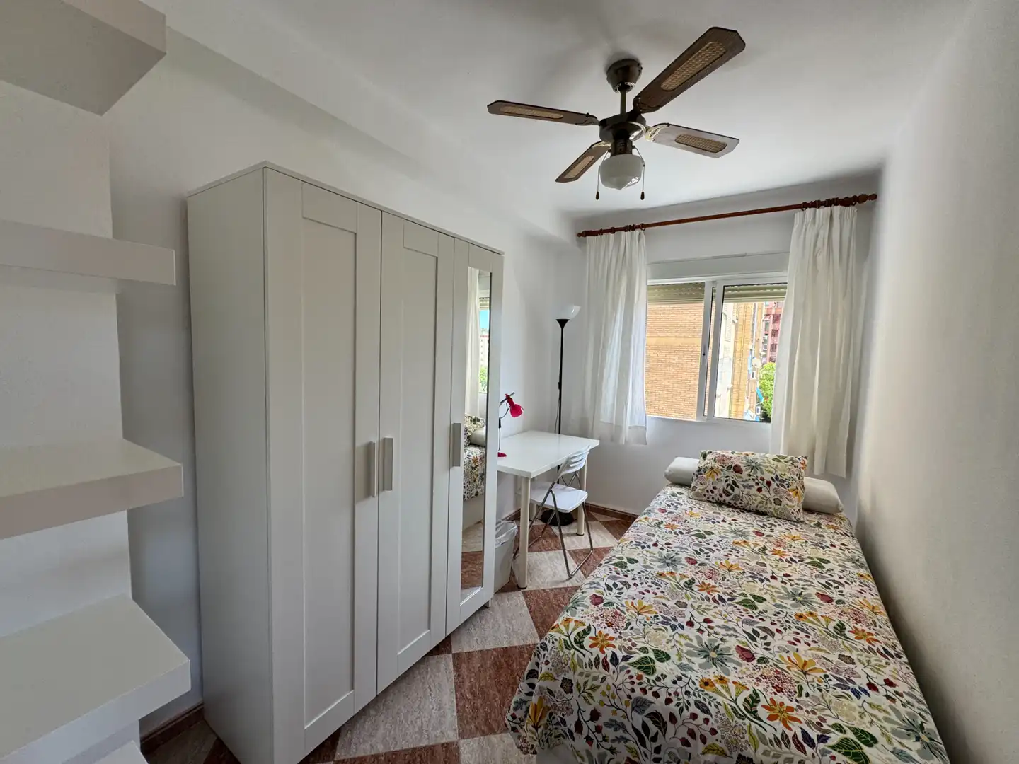 Room in Calle Obispo Fernández de Córdova, Olletas - Sierra Blanquilla