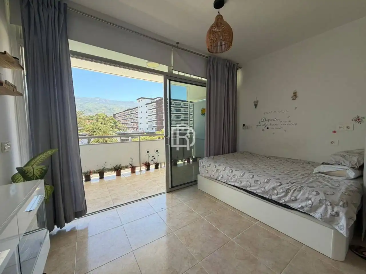 Wohnung zur Miete in Calle Aceviño, 21, Zona Botánico