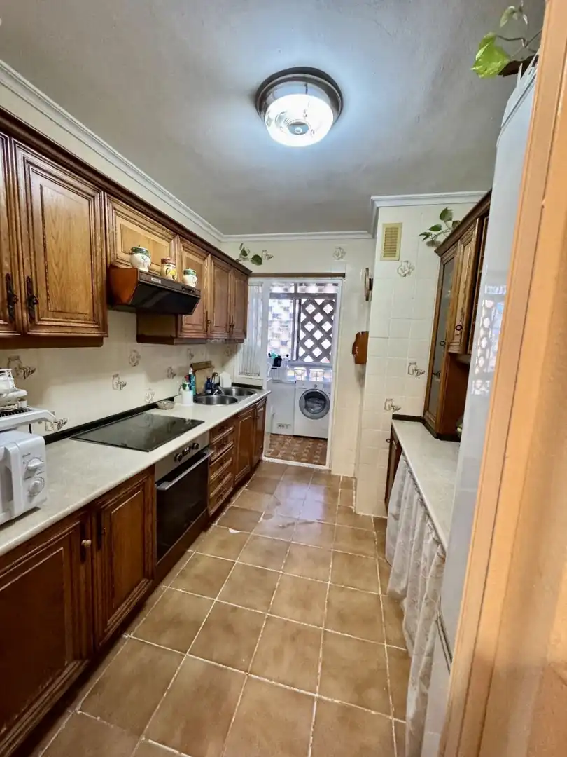Kitchen of Flat for sale in Sevilla  with Air Conditioner and Terrace