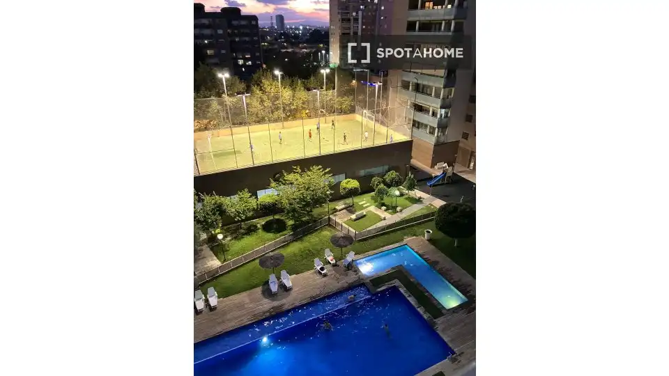 Swimming pool of Flat for rent in Valencia  with Air Conditioner, Heating and Furnished