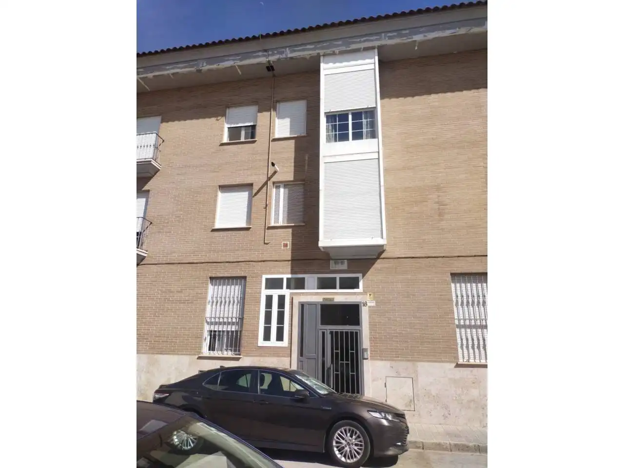 Vista exterior de Piso en venta en Manzanares con Aire acondicionado, Calefacción y Parquet