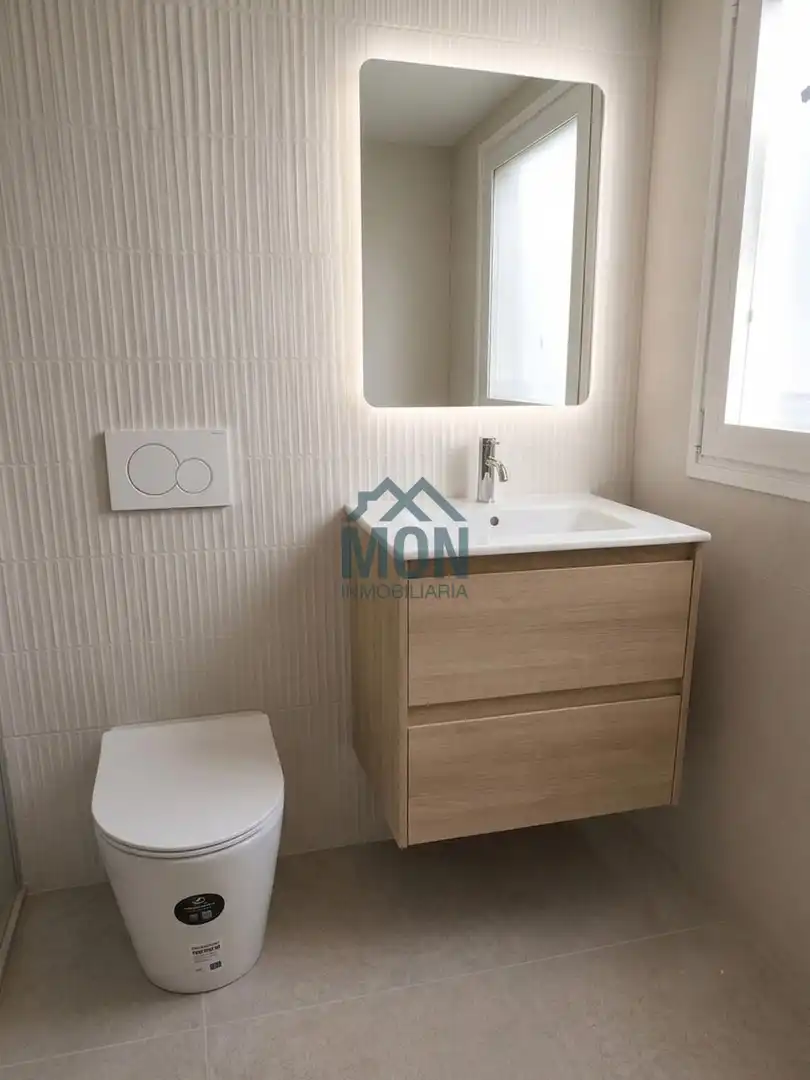 Baño de Casa adosada en venta en Dénia con Aire acondicionado, Calefacción y Jardín privado