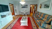 Living room of Flat to rent in Vigo   with Heating, Parquet flooring and Terrace