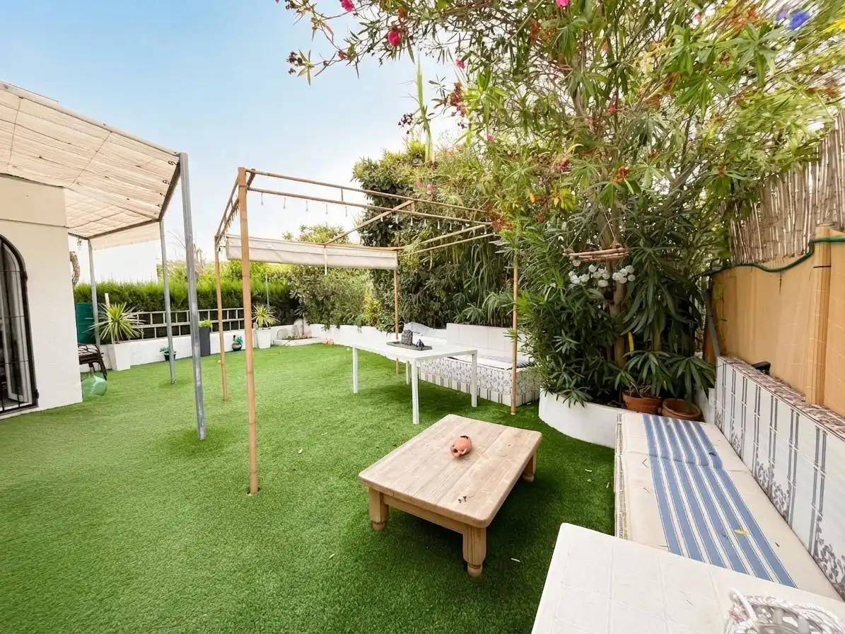 Casa amb piscina en venda a Marisol Park - Ortembach - Los Almendros, imagen 26