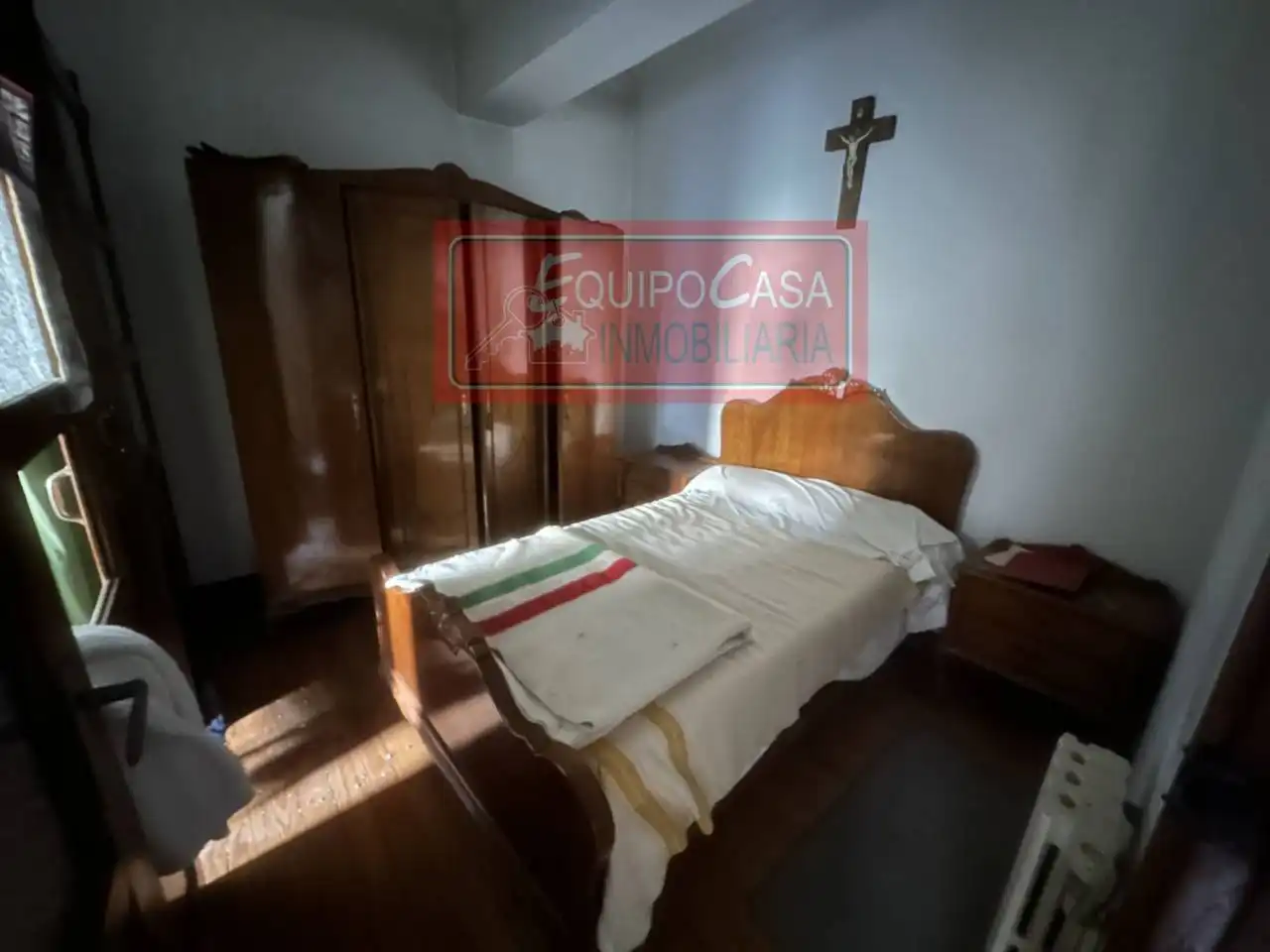 Dormitori de Casa adosada en venda en Lugo amb Calefacció, Parquet i Terrassa