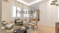 Sala d'estar de Pis en venda en  Madrid Capital amb Aire condicionat, Calefacció i Parquet