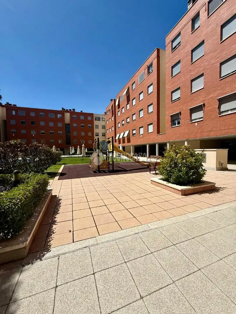 Vista exterior de Pis en venda en Madrid amb Aire condicionat, Calefacció i Terrassa