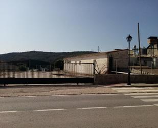 Vista exterior de Nau industrial en venda en Tielmes